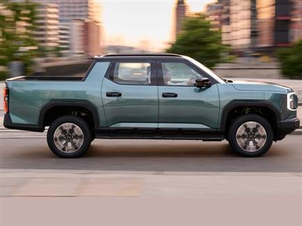 ממדים גדולים לעומת טנדרי “טון“ אחרים (צילום: ספורט 5)