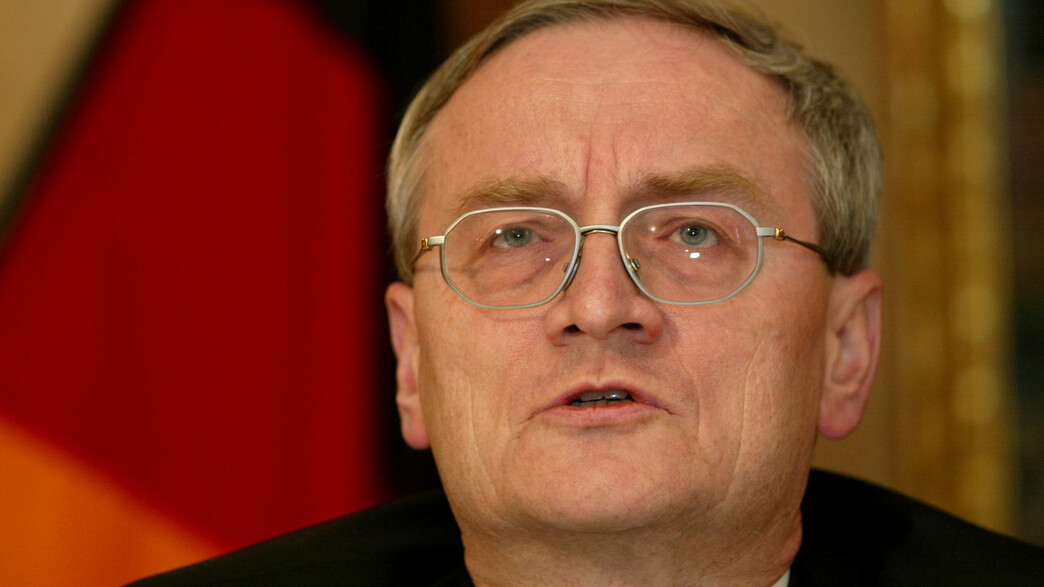 אוגוסט הנינג אוגוסט הנינג