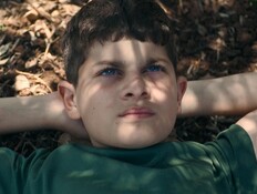 "הים"