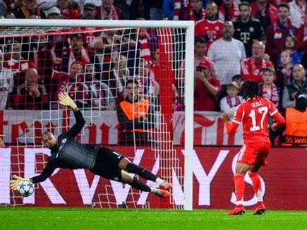 סאנצ`נס עוד שמר על סיכוי (GETTY)