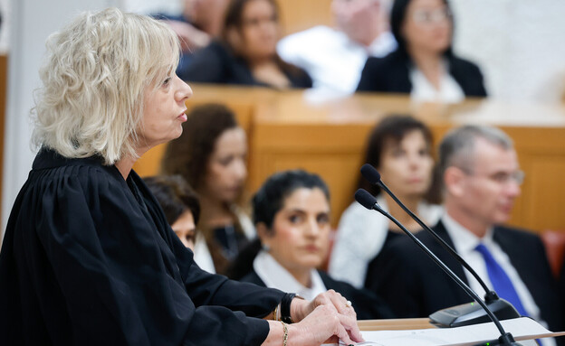 גלי בהרב מיארה בטקס פרידה מהשופט אלרון גלי בהרב מיארה בטקס פרידה מהשופט אלרון