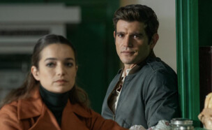 מאור שוויצר, דניאל גל, "רשת מרגלים" (צילום: +James Stack/Paramount באדיבות yes, יחסי ציבור)