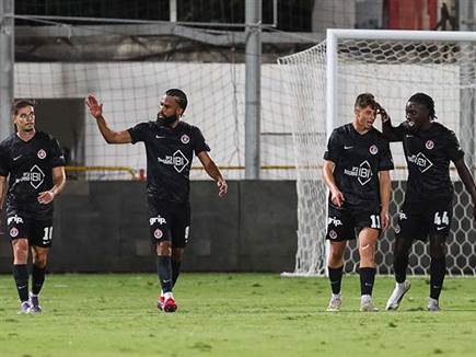 המרעננת הרשמית (לירון מולדובן)