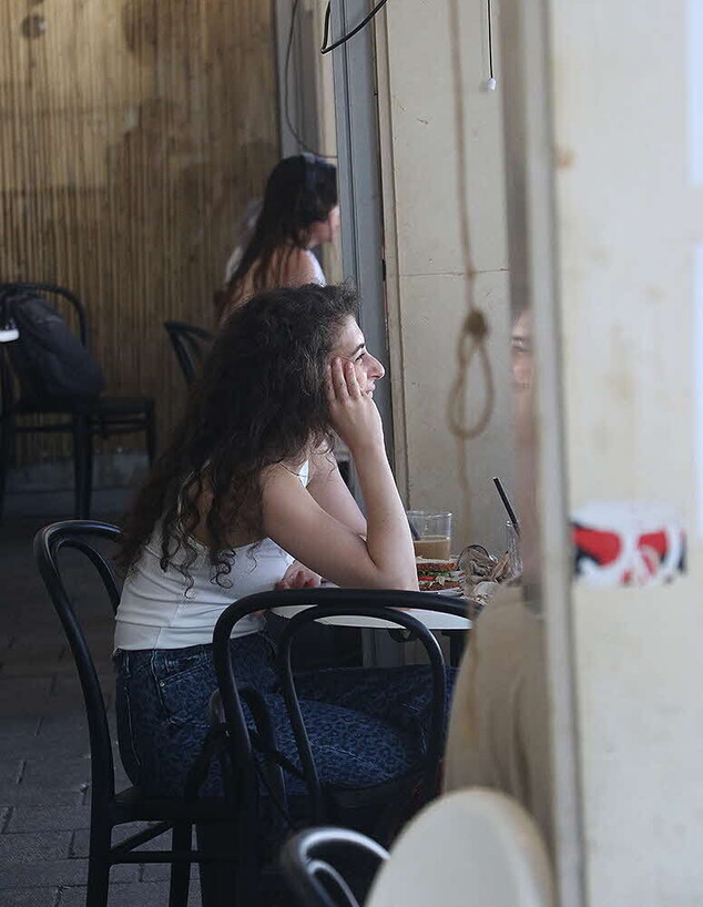 פפראצי רוני דלומי ספטמבר 2025