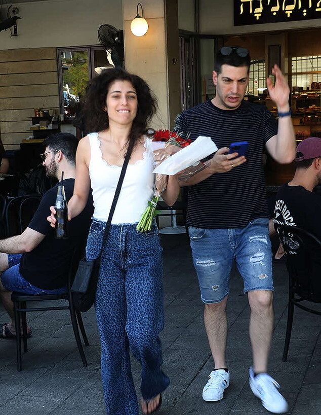 פפראצי רוני דלומי ספטמבר 2025