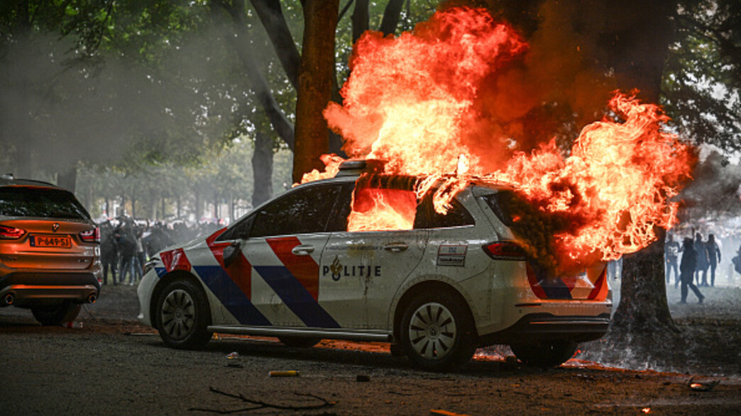 מהומות אלימות בהפגנת ימין בהאג, הולנד