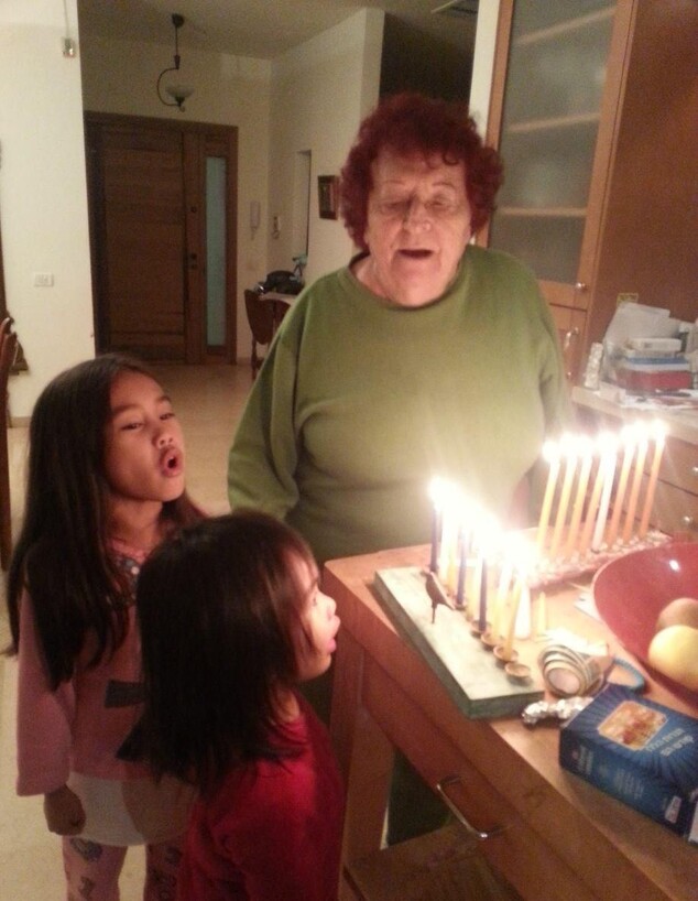 לואי אמבר ועדינה בריסקר