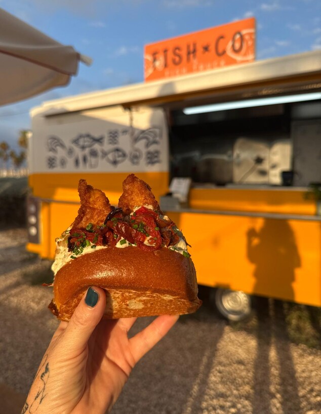 בריוש דג קריספי ב-FISH&CO