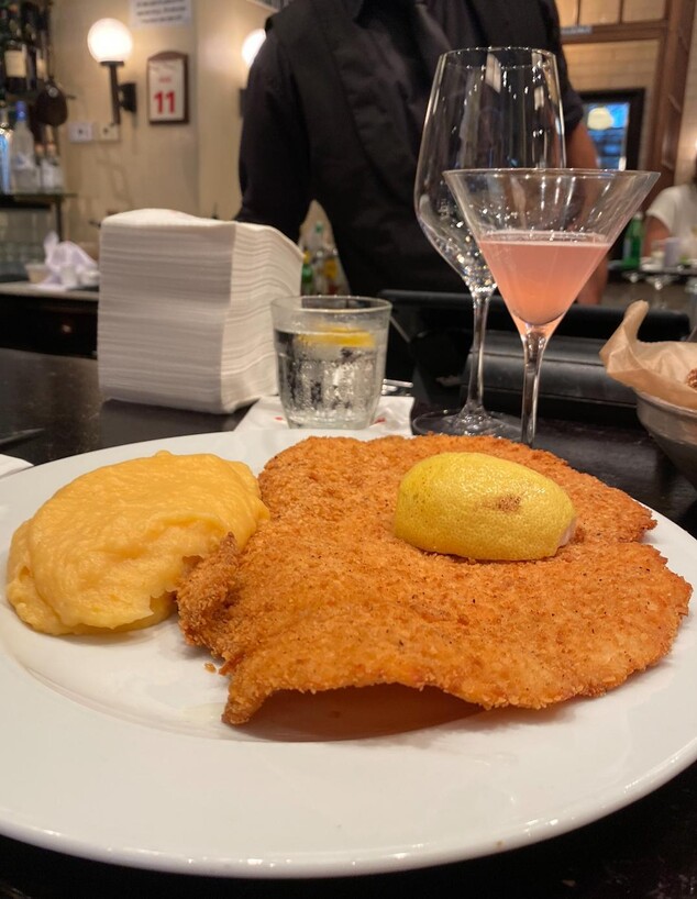 שניצל עם פירה של סבסטיאן