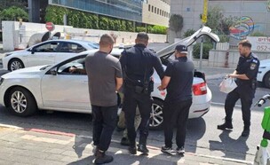 סגירת "שיפודי ציפורה" (צילום: דוברות המשטרה)