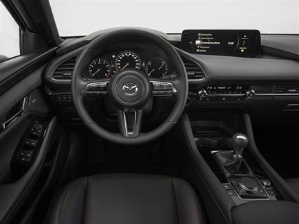 שימו לב: יש עדכוני אבזור בין רמות הגימור בעלות שם זהה... (צילום: ספורט 5)