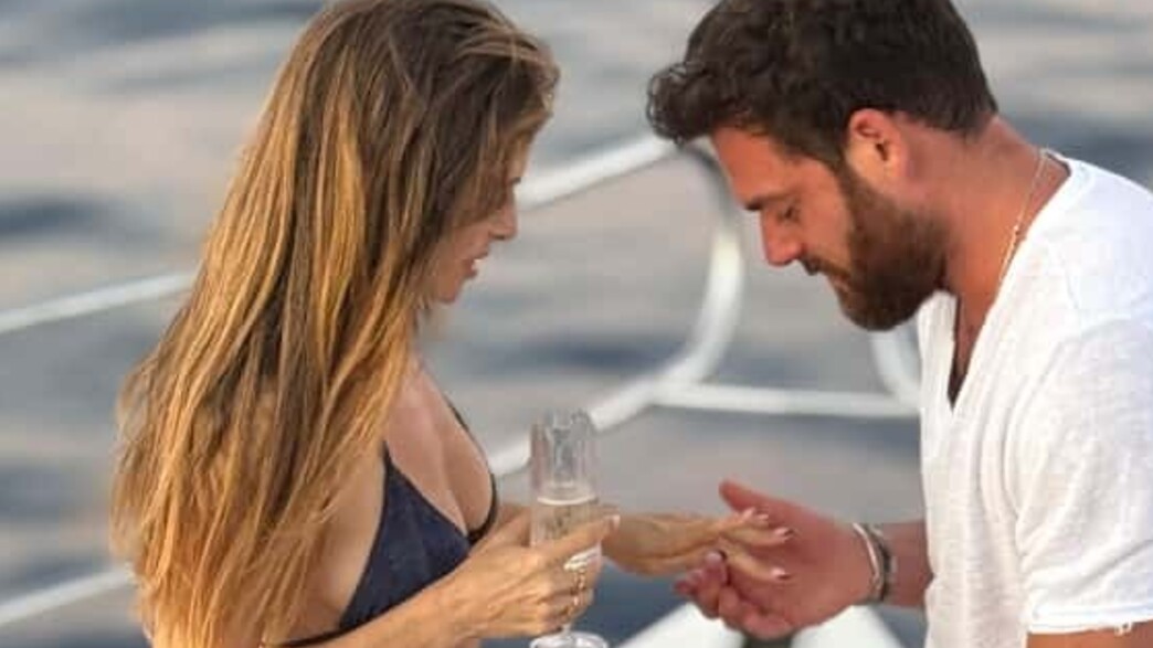 גל אמיתי ואפרת דור מאורסים גל אמיתי ואפרת דור מאורסים