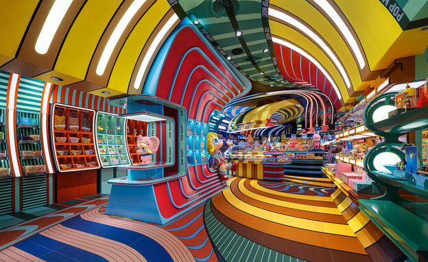 פופ מארט קומה ראשונה:Display area פופ מארט קומה ראשונה:Display area