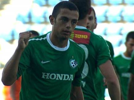 רועי עטר במדי קבוצת הנוער של מכבי חיפה (צילום: ספורט 5)