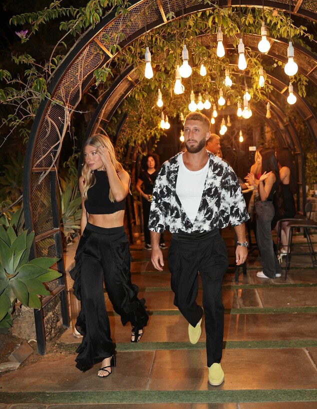 בן זיני ועדי הימלבלוי בהופעה פומבית ראשונה בן זיני ועדי הימלבלוי בהופעה פומבית ראשונה