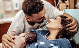 מאור אדרי ונאור פוני הביאו לעולם בת (צילום: גליה אסתר לוי)