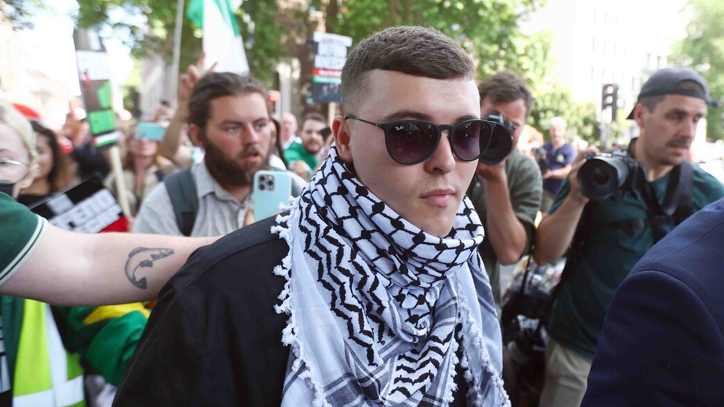 הראפר האירי מו קארה, חבר להקת "ניקאפ"