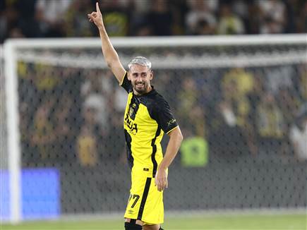 אצילי. הכל נע סביבו (דני מרון) (צילום: ספורט 5)