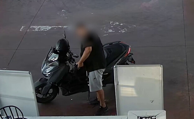 מאחורי אירוע פיצוץ הרכב מאחורי אירוע פיצוץ הרכב