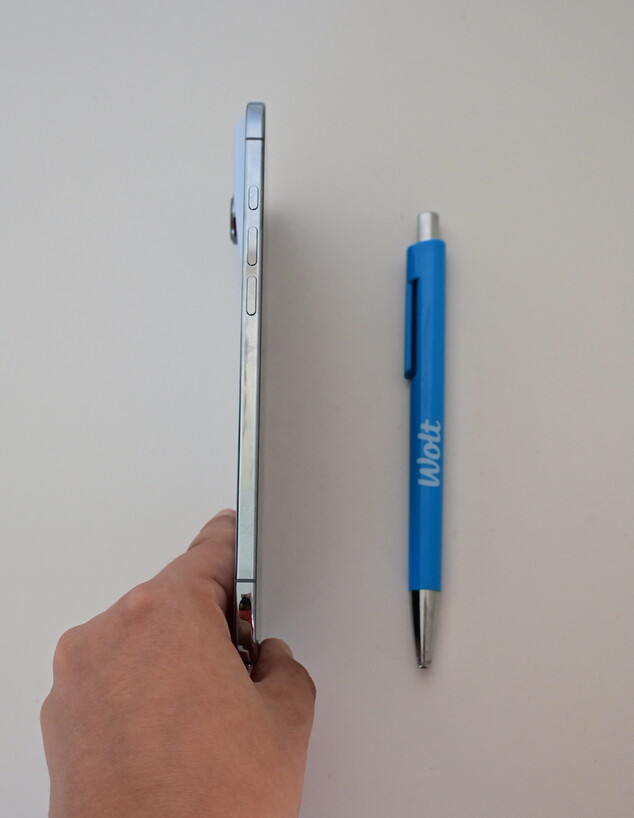 אייפון 17 אייר