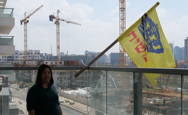 החב"דניקית שרכשה דירה החב"דניקית שרכשה דירה