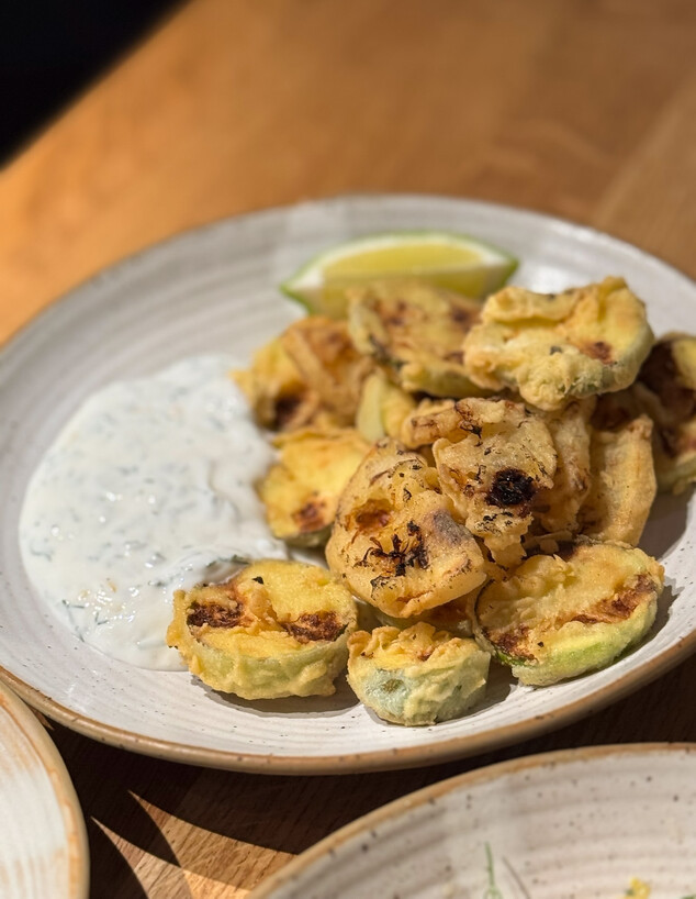 קישואים בטמפורה של מסעדת קונה קישואים בטמפורה של מסעדת קונה