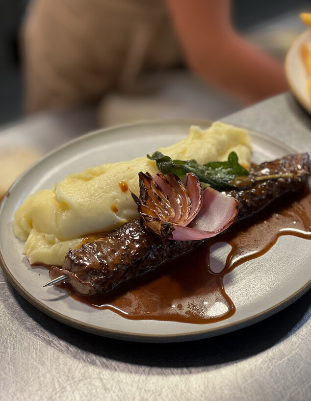 שיפוד שייטל של מסעדת קונה שיפוד שייטל של מסעדת קונה