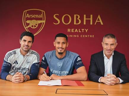 (מתוך הטוויטר של ארסנל) (צילום: ספורט 5)