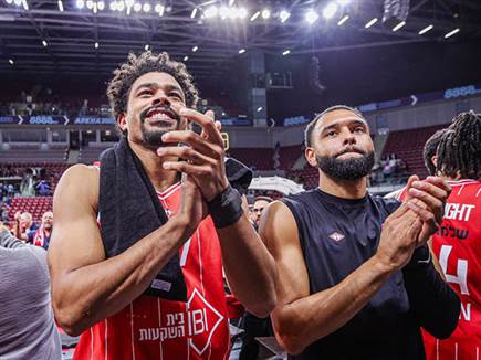 ובסוף - החגיגה בסופיה אדומה! (באדיבות הפועל ת“א)