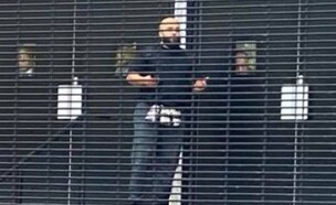 המחבל מהפיגוע במנצ'סטר לפני שנורה למוות