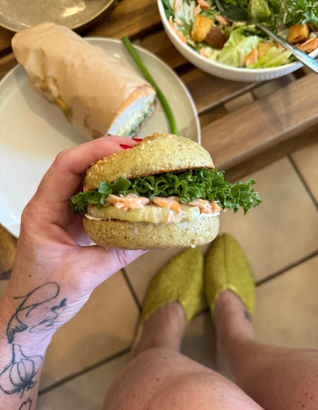 הכריכים המעולים של סלון בזלת הכריכים המעולים של סלון בזלת