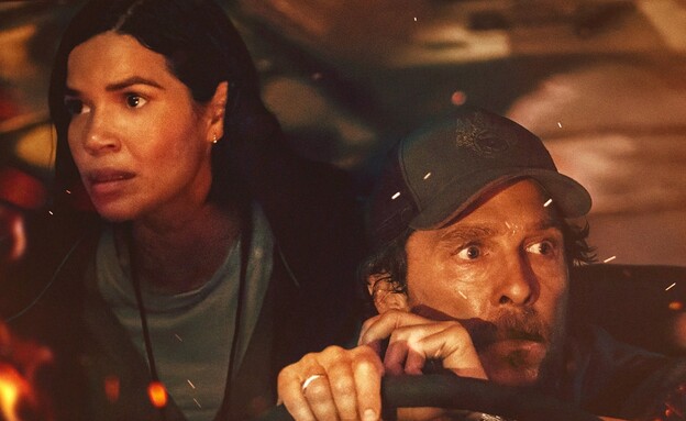 האוטובוס האבוד, מת'יו מקונוהיי, אמריקה פררה (צילום: באדיבות +Apple TV, יחסי ציבור)