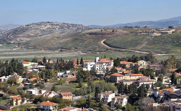 מטולה ונוף דרום לבנון מטולה ונוף דרום לבנון