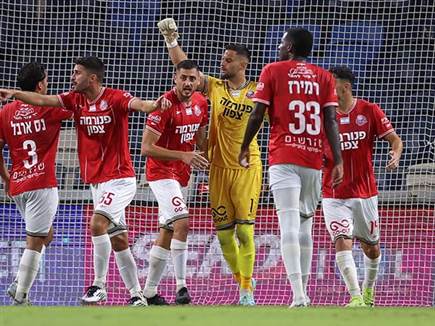 השוער הציל שני פנדלים (מאור אלקסלסי)