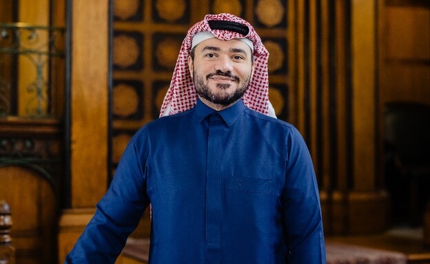 המשפיען הסעודי לואיי א-שריף