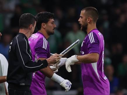 ירמקוב וכיוף. הבדל משמעותי (אלן שיבר) (צילום: ספורט 5)