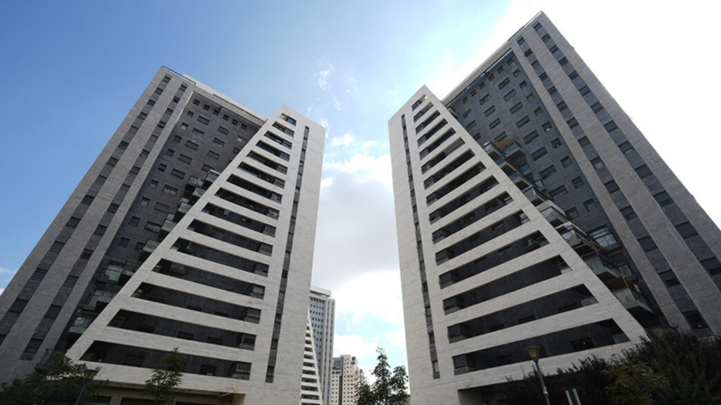 בניין עם סוכות פתח תקווה אדריכלות GMA אדריכלים בניין עם סוכות פתח תקווה אדריכלות GMA אדריכלים