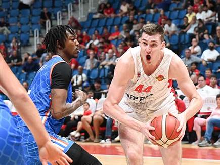 (ברני ארדוב) (צילום: ספורט 5)