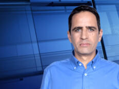 מהדורת היום עם אלמוג בוקר