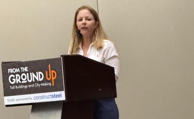 יו״ר המליאה האדריכלית הישראלית נירית רוזנשטיין  (צילום: קרדיט 
Art@brandsavage.ca )