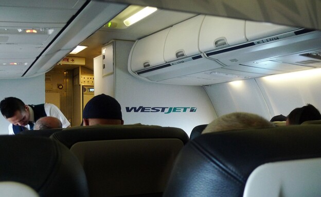 נוסעים מטוס ווסטג'ט