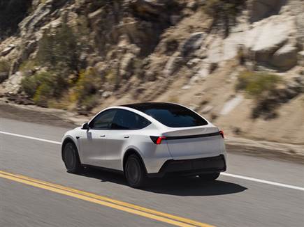 מודל Y בסיסית: עדכוני עיצוב מבחוץ (צילום: ספורט 5)