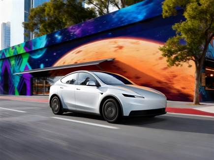 סוללה קטנה יותר וקצת פחות טווח נסיעה (צילום: ספורט 5)