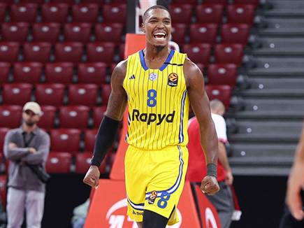 (אלן שיבר, סופיה) (צילום: ספורט 5)