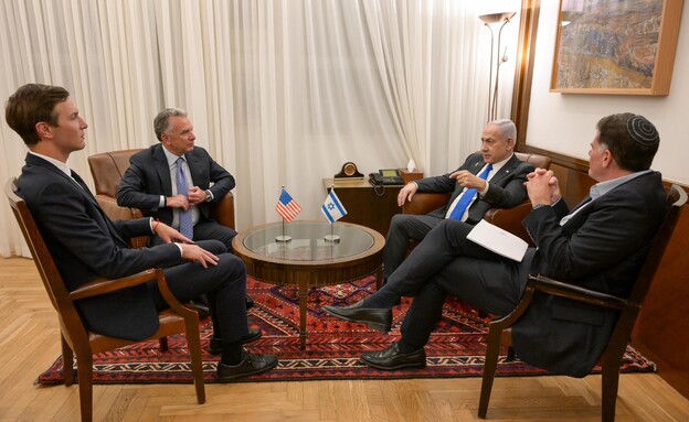 ראש הממשלה בנימין נתניהו עם סטיב וויטקוף וג'ארד קו ראש הממשלה בנימין נתניהו עם סטיב וויטקוף וג'ארד קו