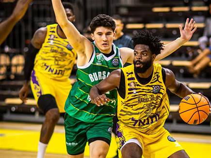 (FIBA) (צילום: ספורט 5)