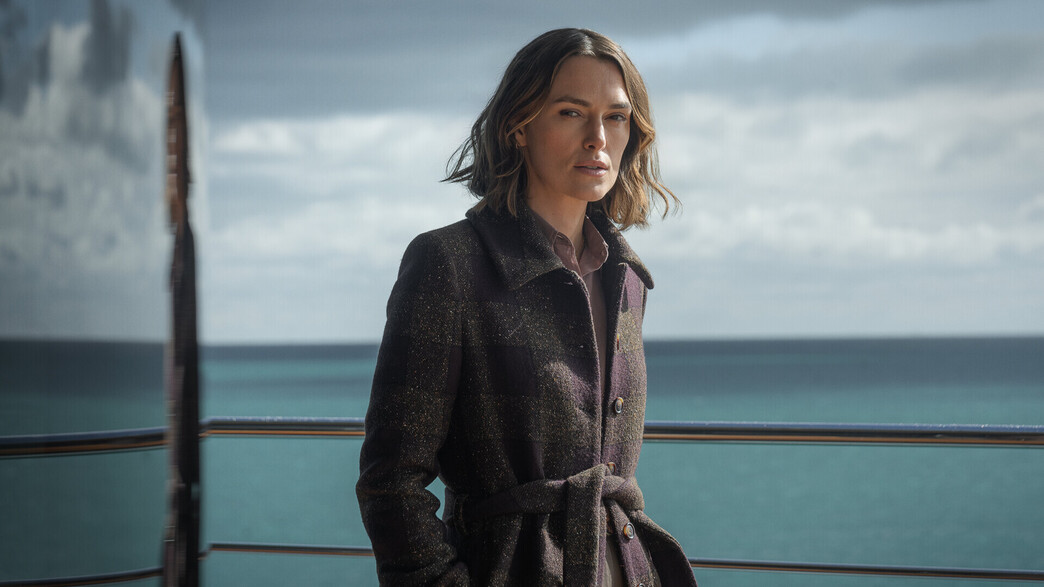 קירה נייטלי, "האישה בתא מס' 10"