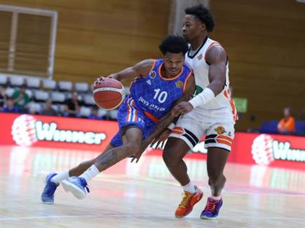 בעל בית חדש (שקד אבן באדיבות מכבי קבוצת כנען רמת גן)