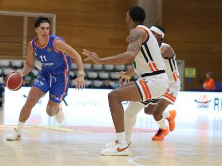 (שקד אבן באדיבות מכבי קבוצת כנען רמת גן)