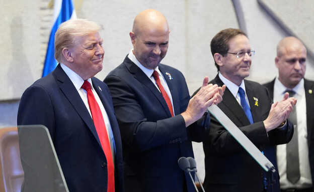 דונלד טראמפ נואם בכנסת